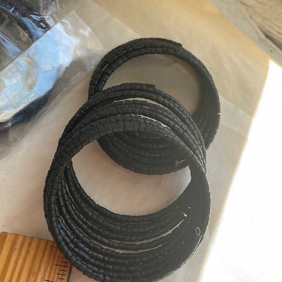 5 pcs Wood beads cuff bracelet snake holiday Christmas stuffing black - Picture 16 of 16